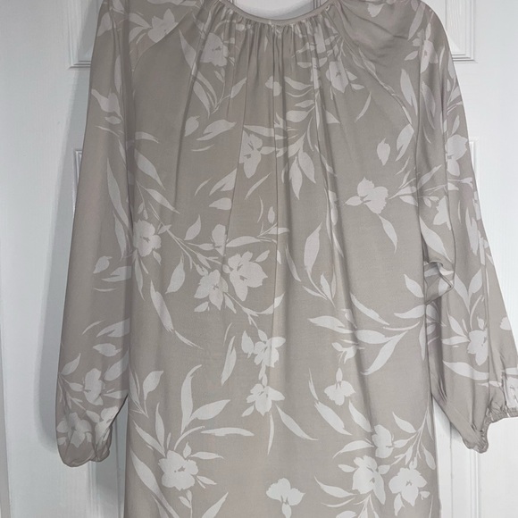 New Z Supply Amelia Top in Sandstone Size Large - Picture 7 of 9